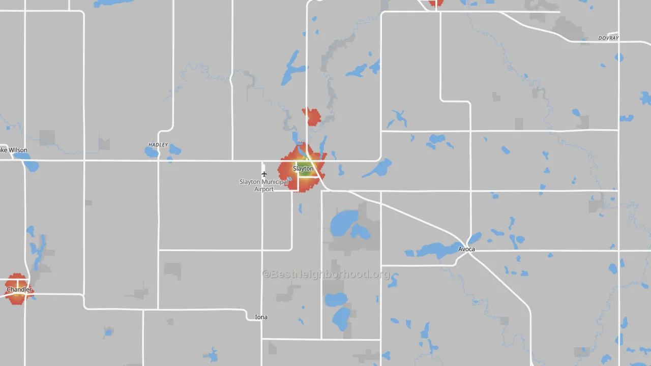 Walk Grade map of Murray County, MN, walkable areas in green and car-dependent areas in red