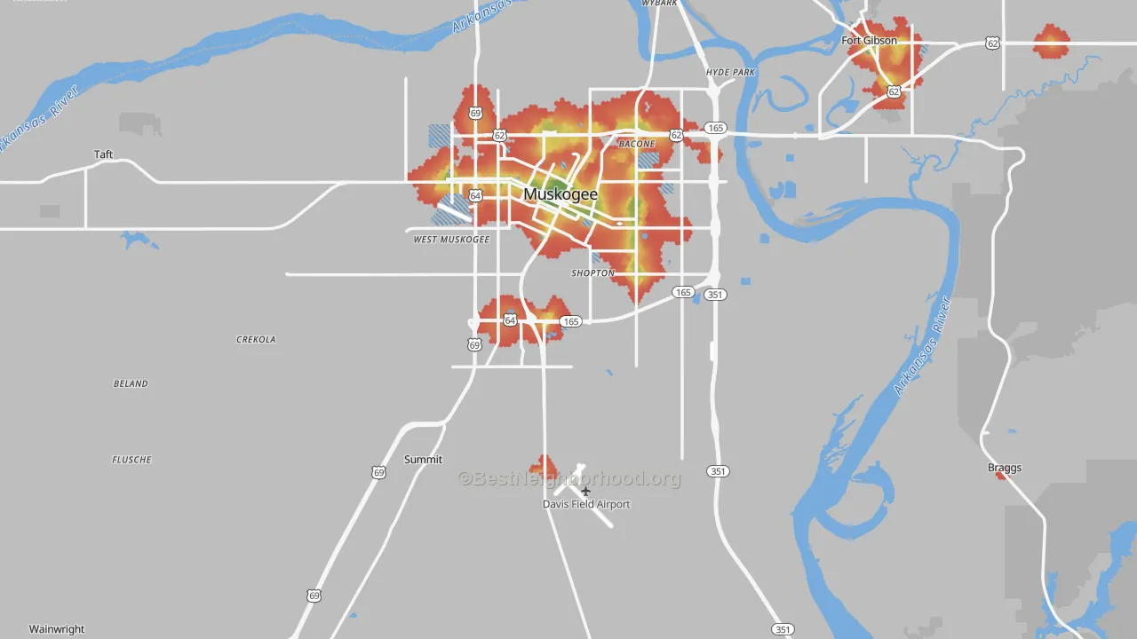 Walk Grade map of Muskogee County, OK, walkable areas in green and car-dependent areas in red