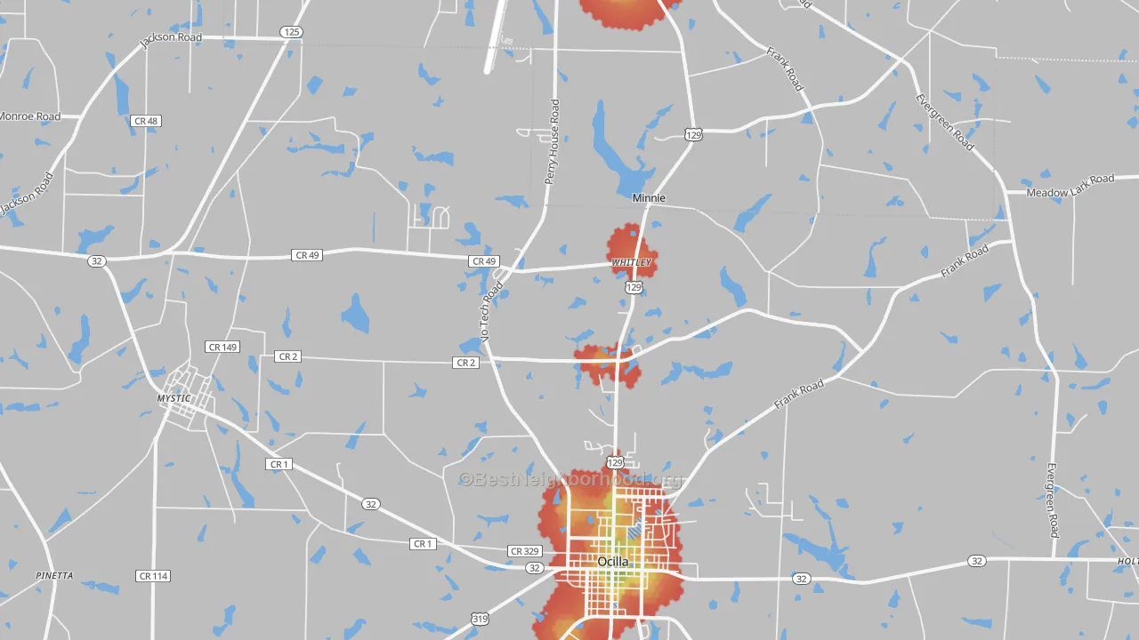 Walk Grade map of Mystic, GA, walkable areas in green and car-dependent areas in red
