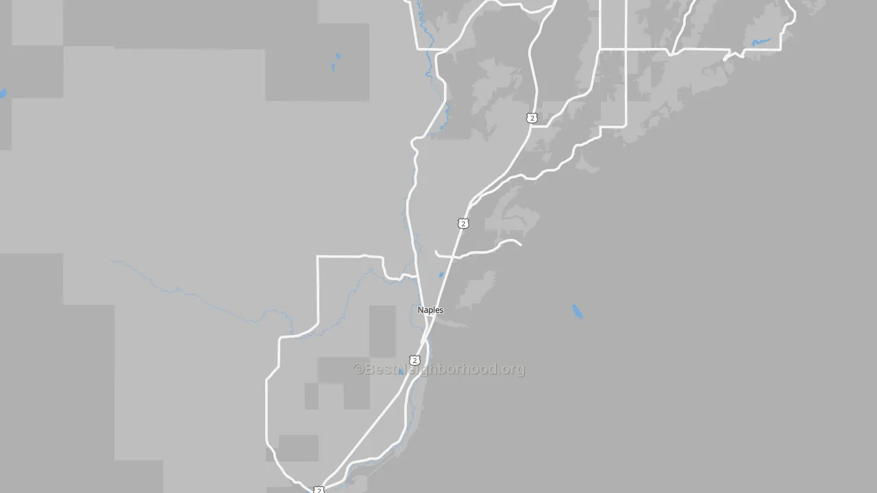 Walk Grade map of Naples, ID, walkable areas in green and car-dependent areas in red