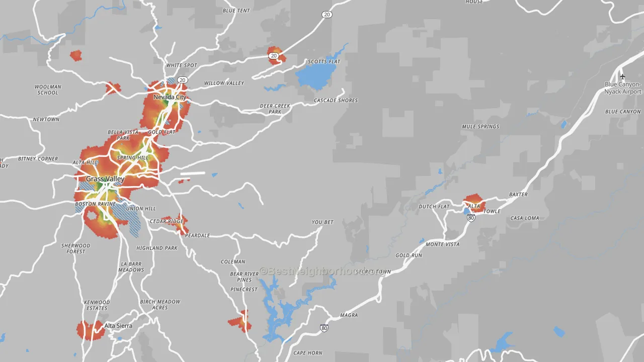 Walk Grade map of Nevada County, CA, walkable areas in green and car-dependent areas in red