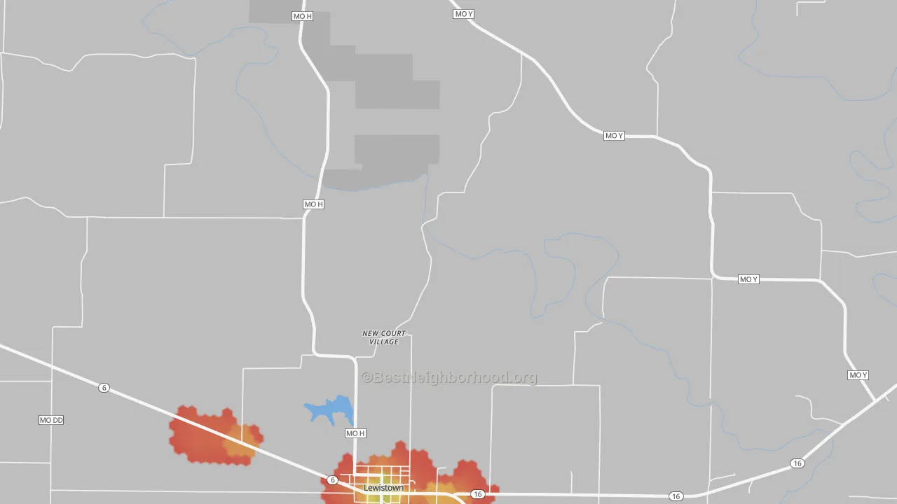 Walk Grade map of New Court Village, MO, walkable areas in green and car-dependent areas in red