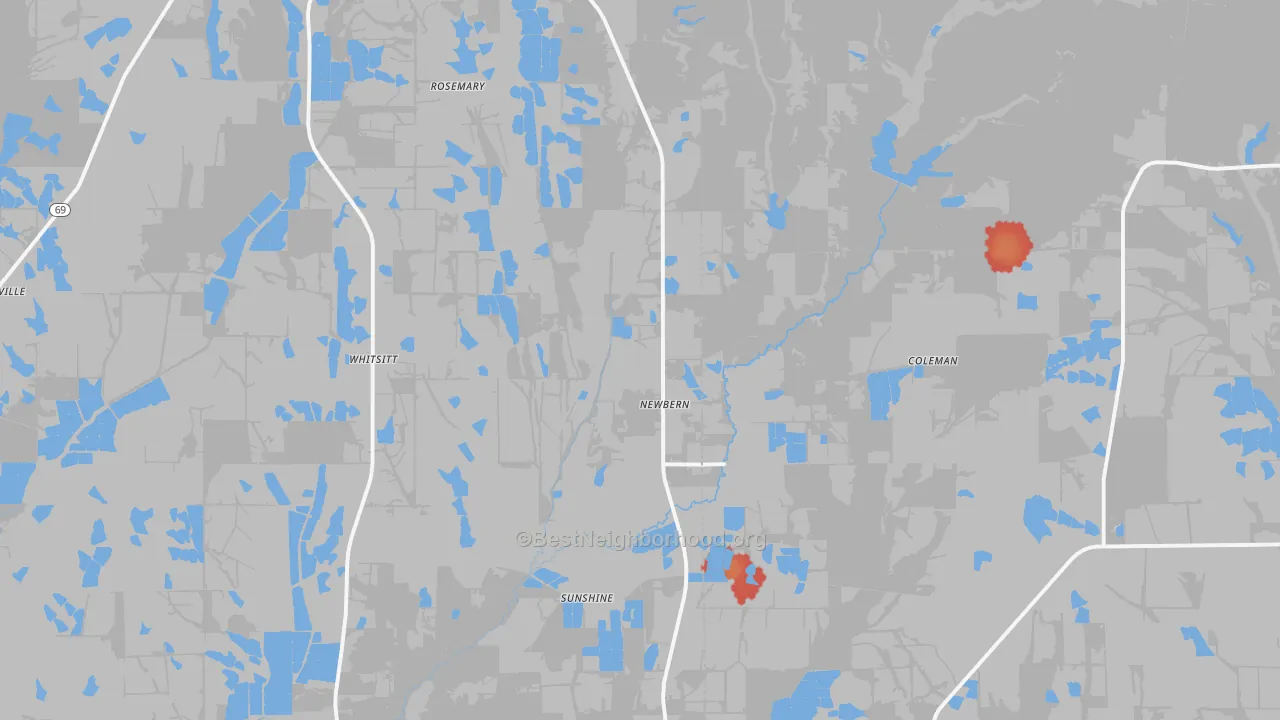 Walk Grade map of Newbern, AL, walkable areas in green and car-dependent areas in red
