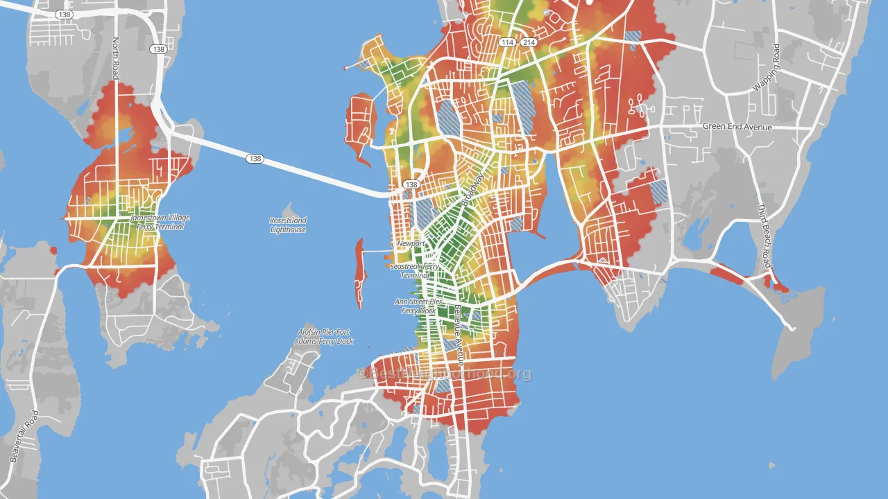 Walk Grade map of Newport, RI, walkable areas in green and car-dependent areas in red