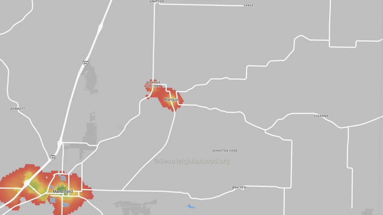 Walk Grade map of Niangua, MO, walkable areas in green and car-dependent areas in red