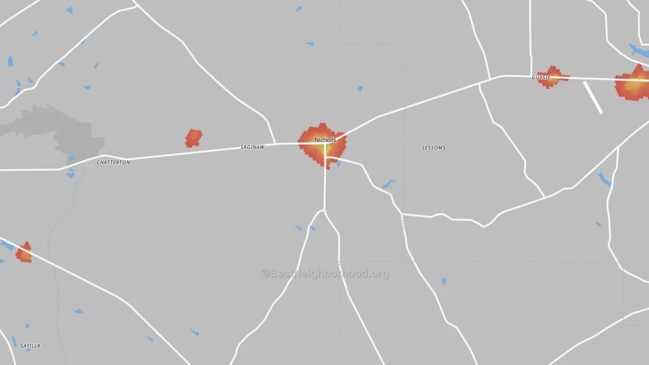 Walk Grade map of Nicholls, GA, walkable areas in green and car-dependent areas in red