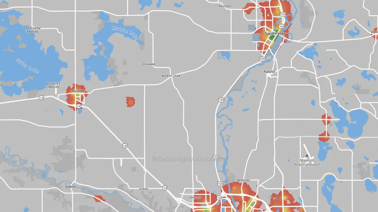 Walk Grade map of Nicollet County, MN, walkable areas in green and car-dependent areas in red