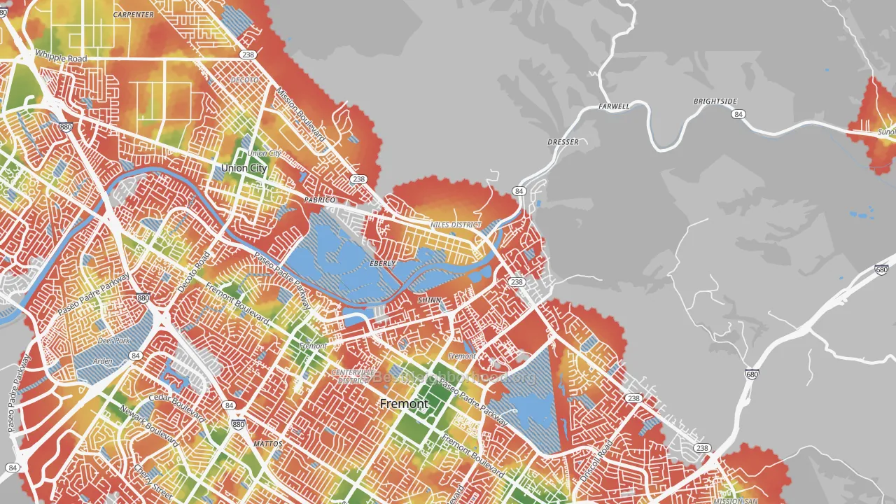 Walk Grade map of Niles Junction, Fremont, CA, walkable areas in green and car-dependent areas in red