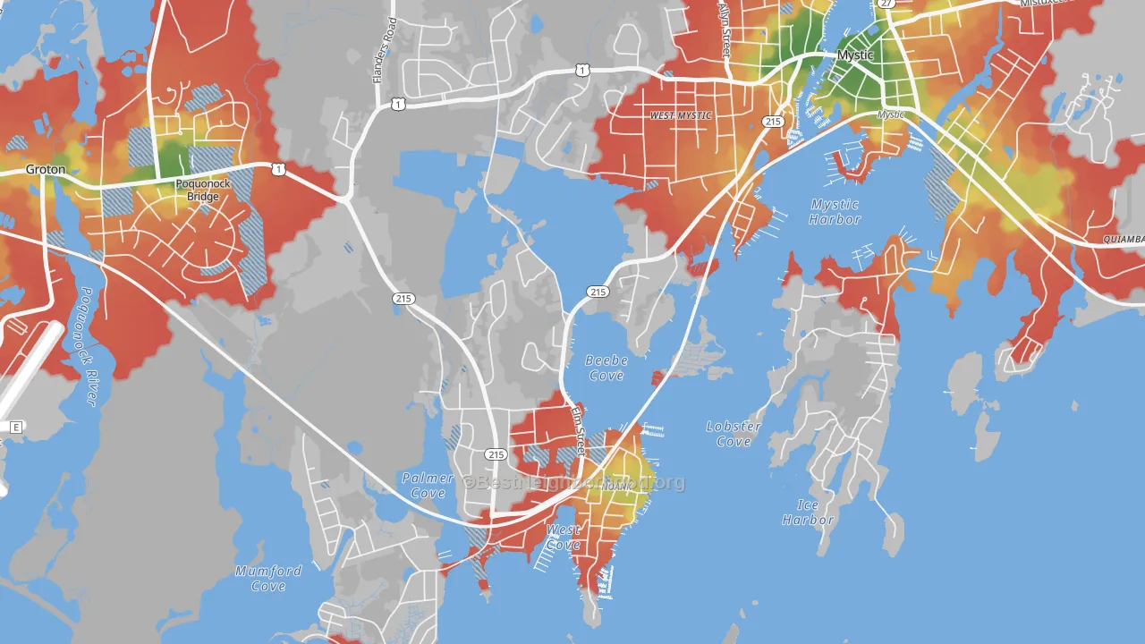 Walk Grade map of Noank, CT, walkable areas in green and car-dependent areas in red