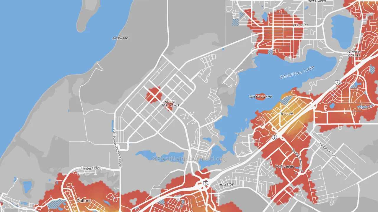 Walk Grade map of North Fort Lewis, WA, walkable areas in green and car-dependent areas in red