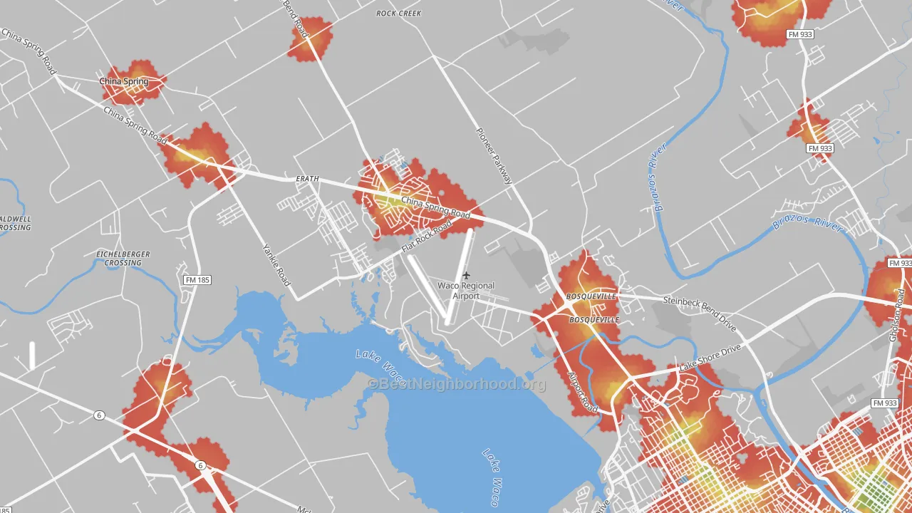 Walk Grade map of North Lake Waco, Waco, TX, walkable areas in green and car-dependent areas in red