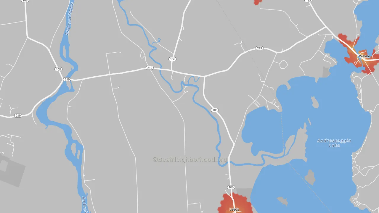 Walk Grade map of North Leeds, ME, walkable areas in green and car-dependent areas in red