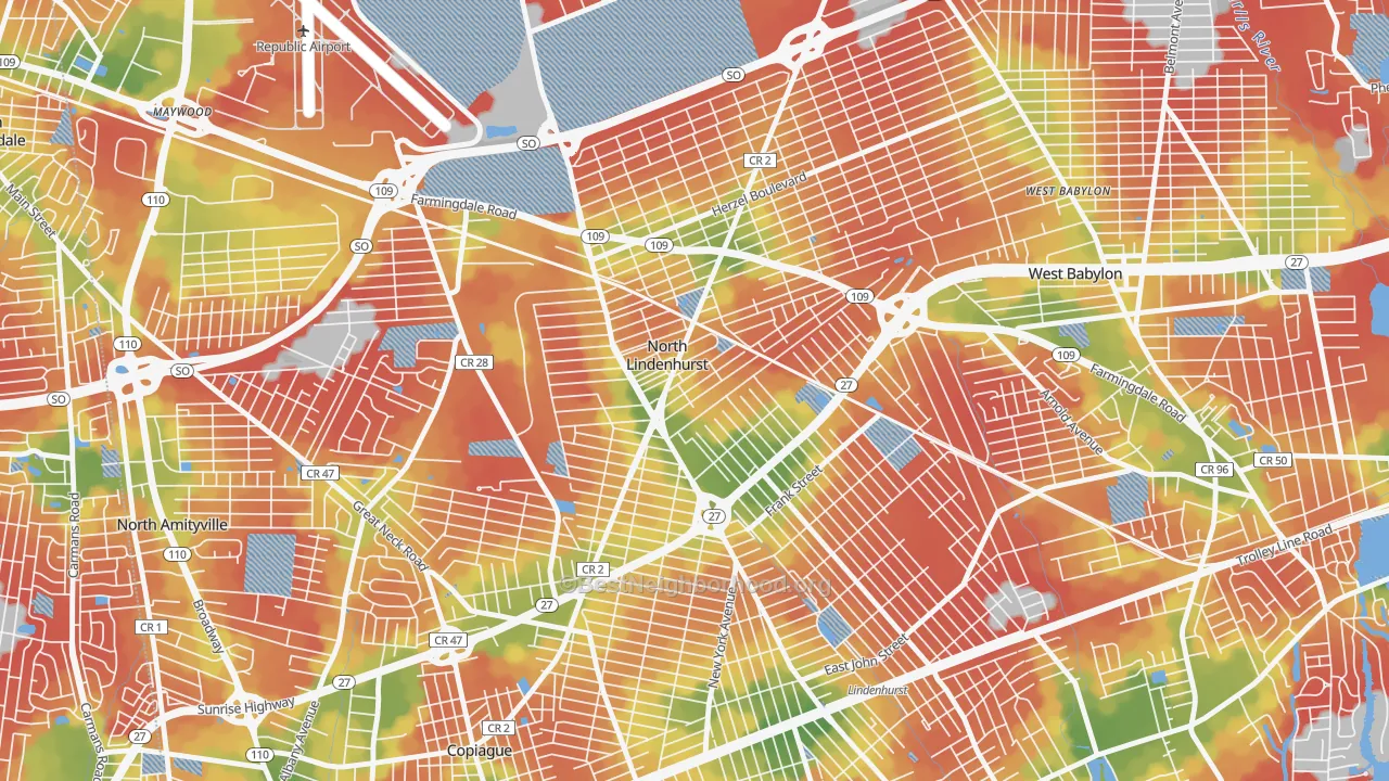 Walk Grade map of North Lindenhurst, NY, walkable areas in green and car-dependent areas in red