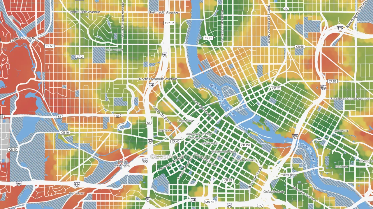 Walk Grade map of North Loop, Minneapolis, MN, walkable areas in green and car-dependent areas in red