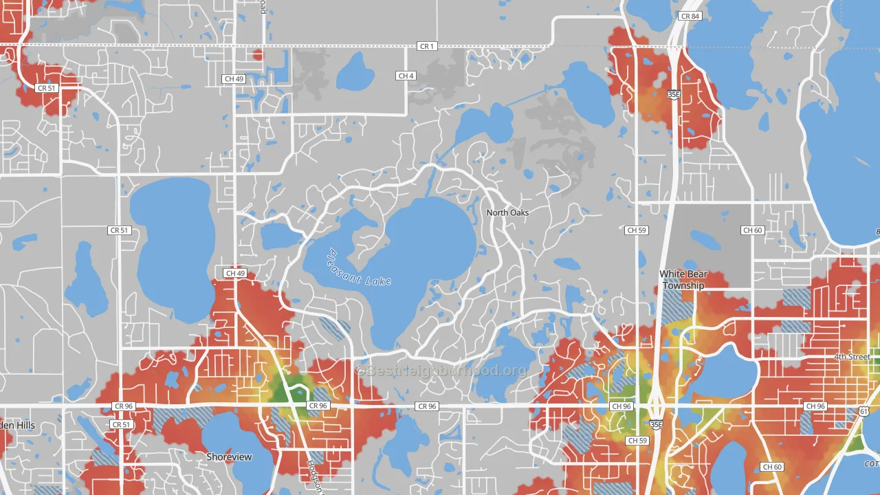 Walk Grade map of North Oaks, MN, walkable areas in green and car-dependent areas in red