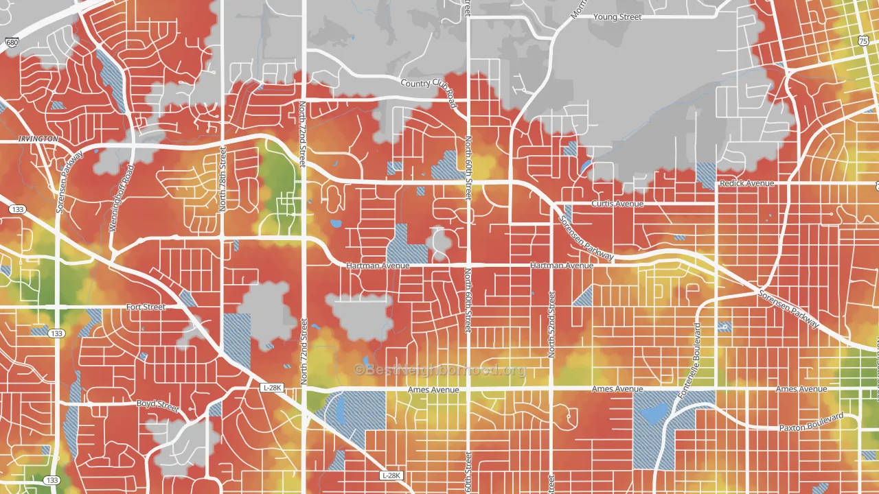 Walk Grade map of North Omaha, Omaha, NE, walkable areas in green and car-dependent areas in red