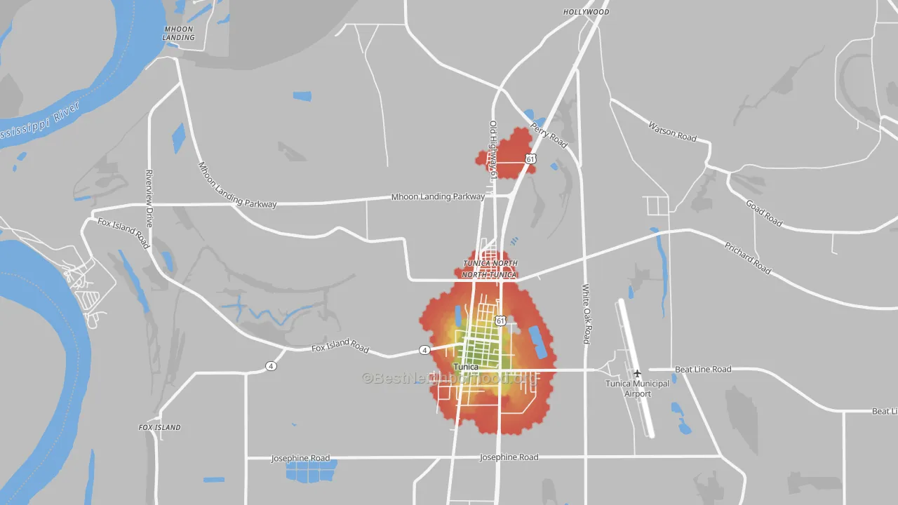 Walk Grade map of North Tunica, MS, walkable areas in green and car-dependent areas in red