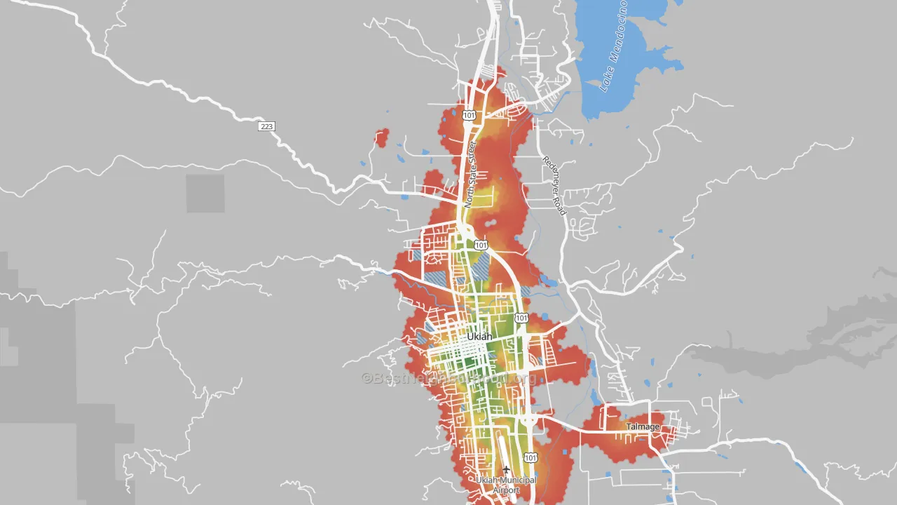 Walk Grade map of North Ukiah, Ukiah, CA, walkable areas in green and car-dependent areas in red