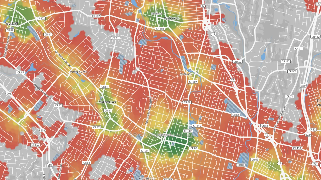Walk Grade map of Northwest Ridgewood, Ridgewood, NJ, walkable areas in green and car-dependent areas in red