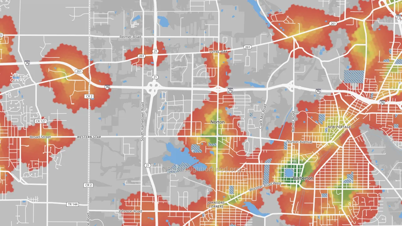 Walk Grade map of Norton, OH, walkable areas in green and car-dependent areas in red