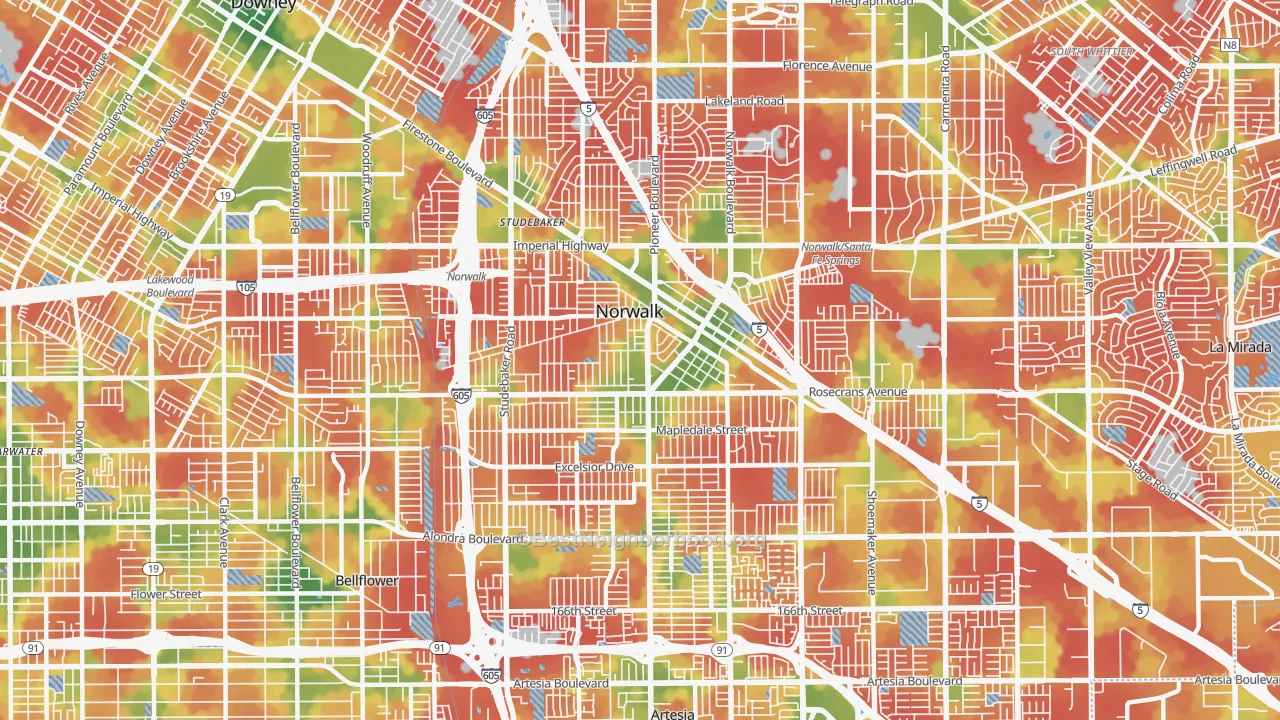Walk Grade map of Norwalk, CA, walkable areas in green and car-dependent areas in red