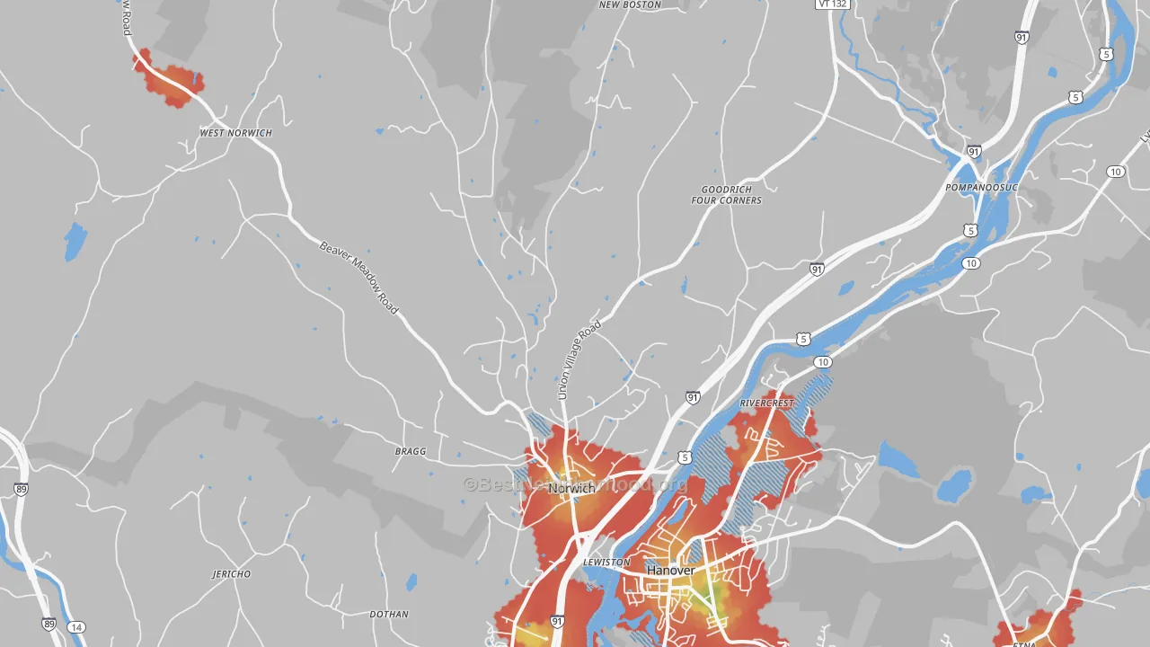 Walk Grade map of Norwich, VT, walkable areas in green and car-dependent areas in red