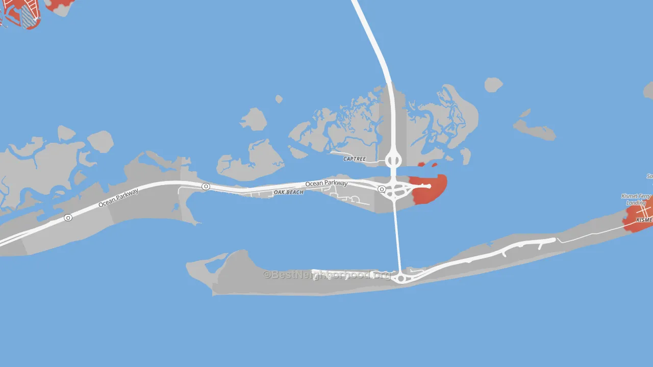 Walk Grade map of Oak Beach, NY, walkable areas in green and car-dependent areas in red