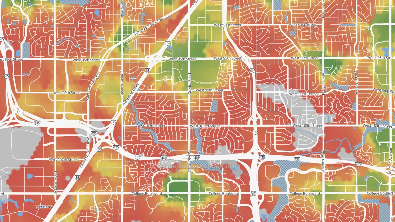 Walk Grade map of Oak Park, Overland Park, KS, walkable areas in green and car-dependent areas in red