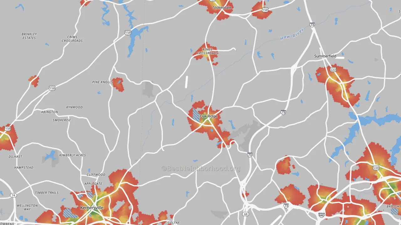 Walk Grade map of Oak Ridge, NC, walkable areas in green and car-dependent areas in red