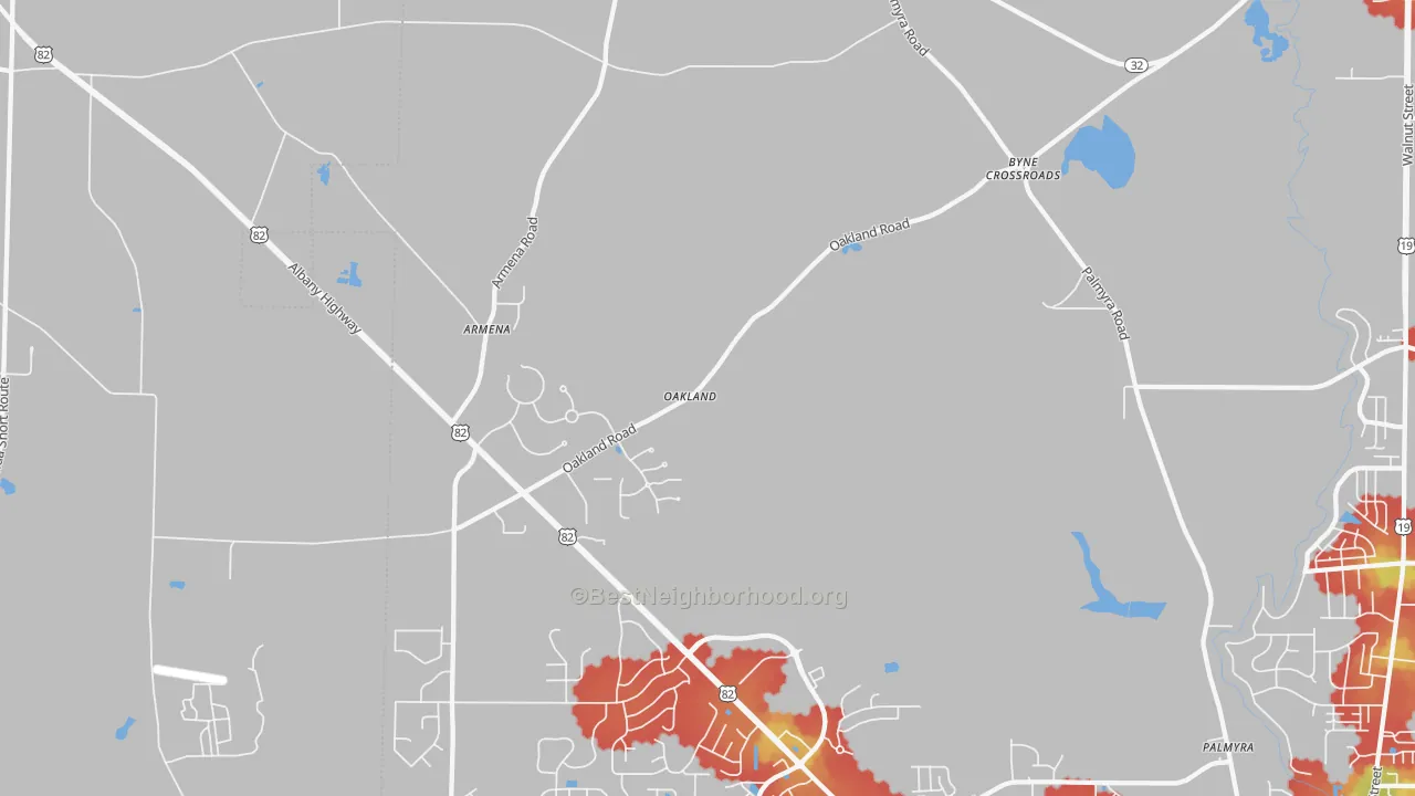 Walk Grade map of Oakland, GA, walkable areas in green and car-dependent areas in red
