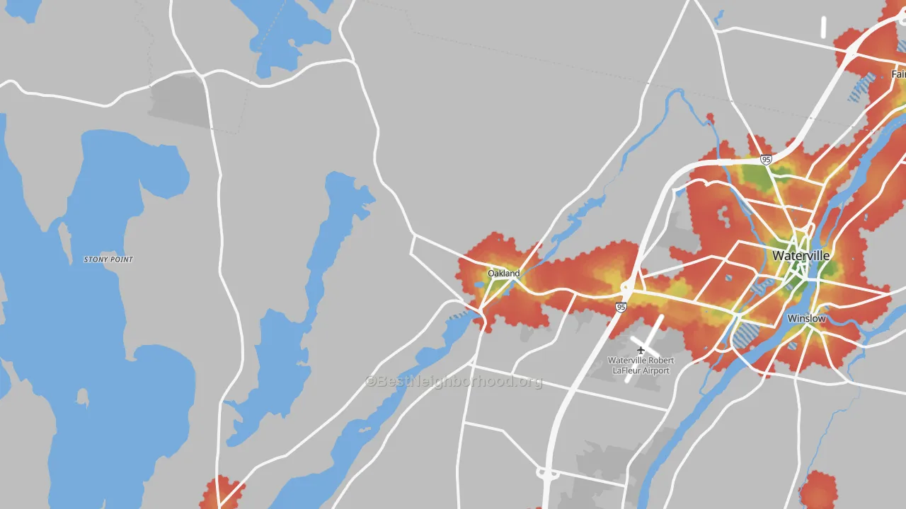 Walk Grade map of Oakland, ME, walkable areas in green and car-dependent areas in red