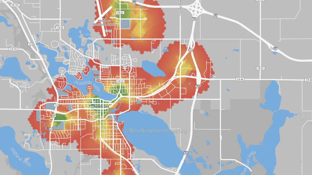 Walk Grade map of Oakland, MN, walkable areas in green and car-dependent areas in red
