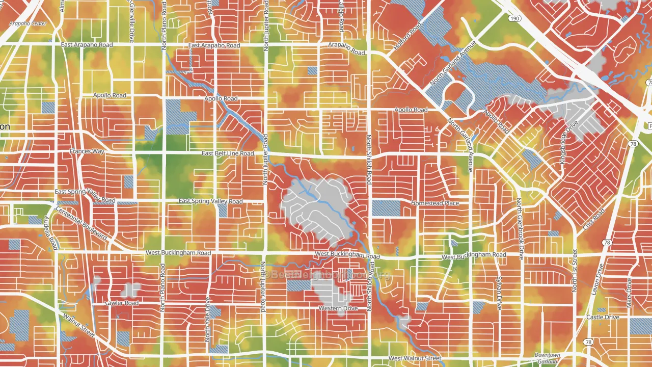 Walk Grade map of Oakridge, Garland, TX, walkable areas in green and car-dependent areas in red
