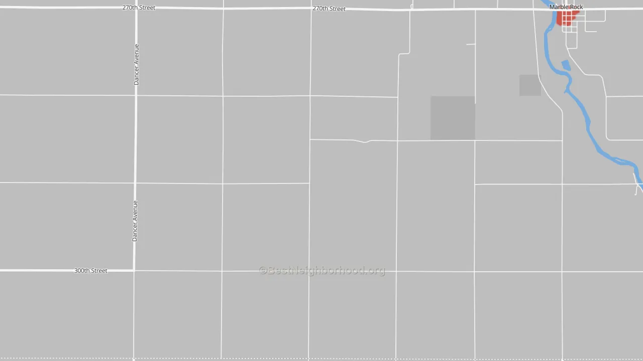 Walk Grade map of Oakwood, IA, walkable areas in green and car-dependent areas in red