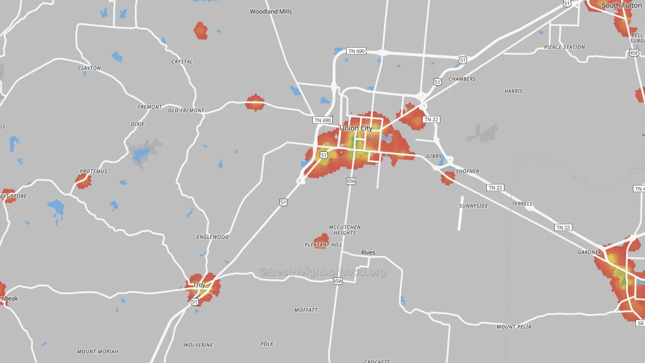 Walk Grade map of Obion County, TN, walkable areas in green and car-dependent areas in red