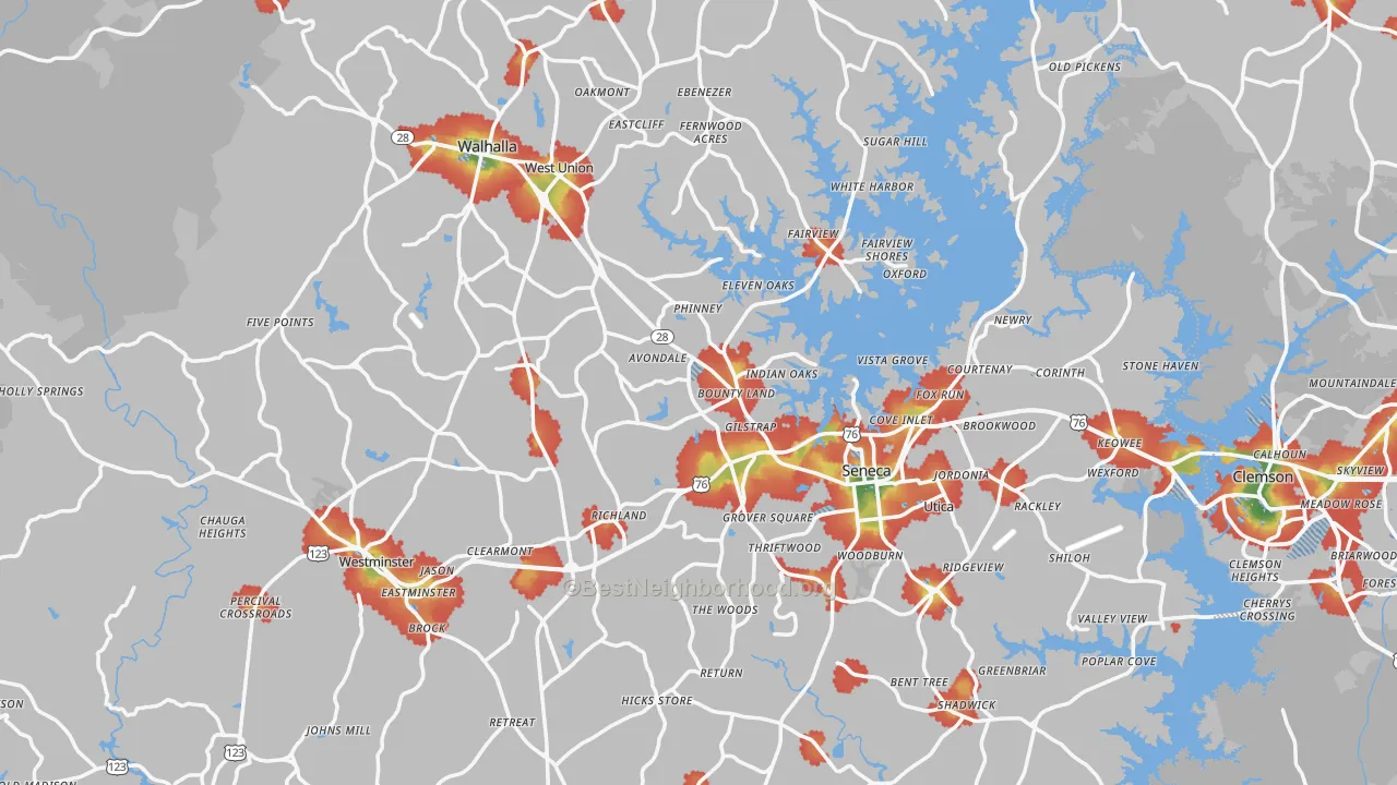 Walk Grade map of Oconee County, SC, walkable areas in green and car-dependent areas in red