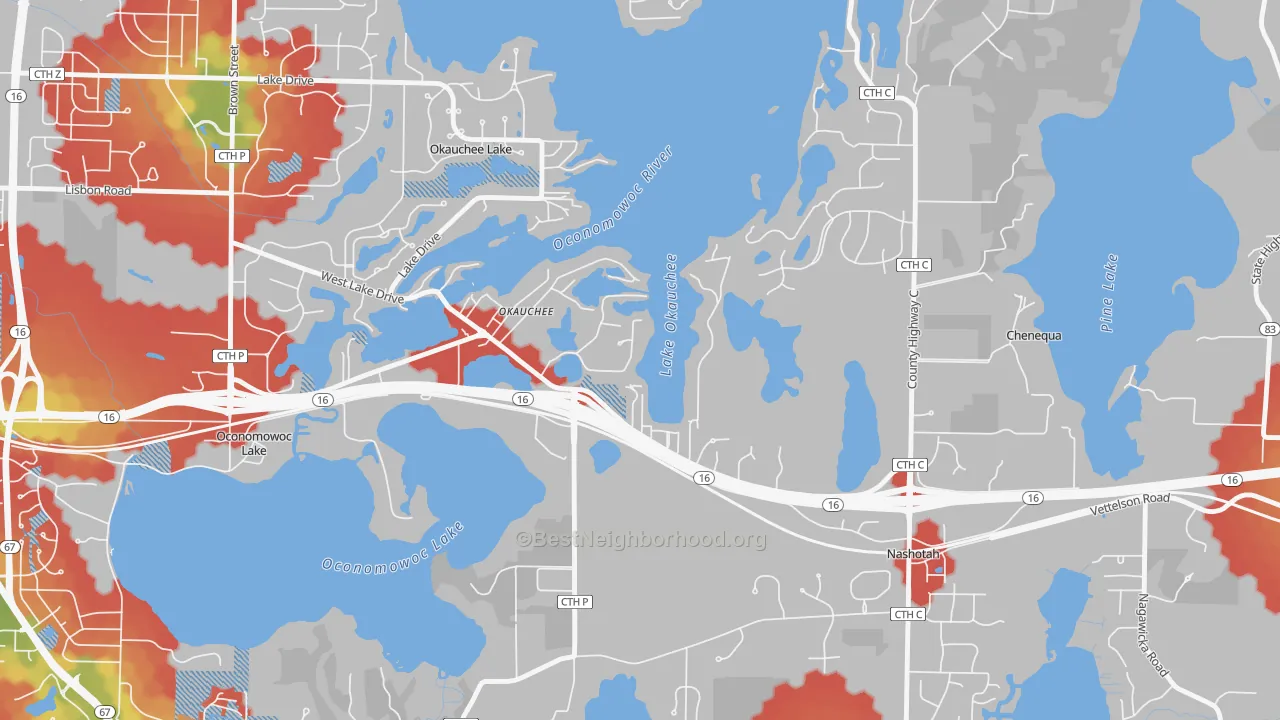 Walk Grade map of Okauchee Lake, WI, walkable areas in green and car-dependent areas in red