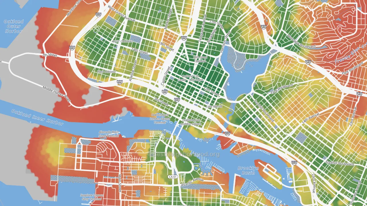 Walk Grade map of Old City-Produce and Waterfront, Oakland, CA, walkable areas in green and car-dependent areas in red