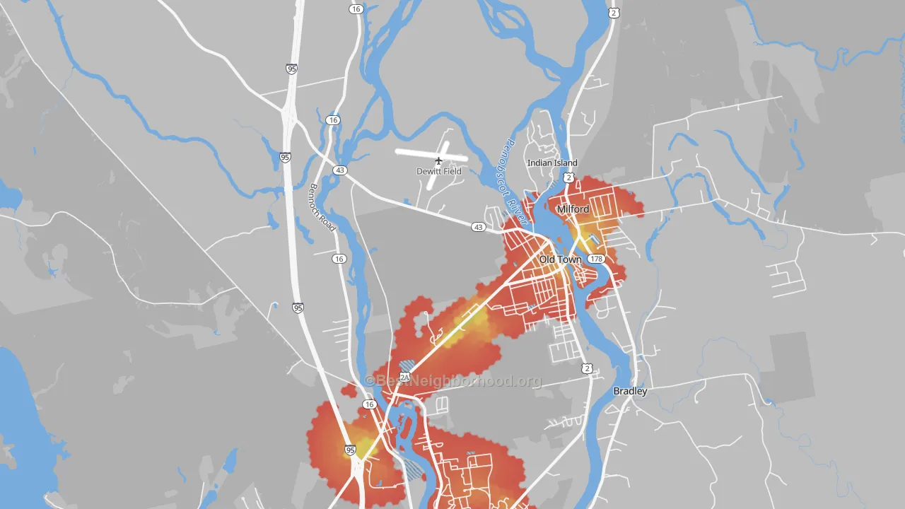 Walk Grade map of Old Town, ME, walkable areas in green and car-dependent areas in red