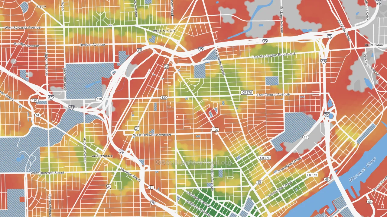 Walk Grade map of Olde Towne, Toledo, OH, walkable areas in green and car-dependent areas in red