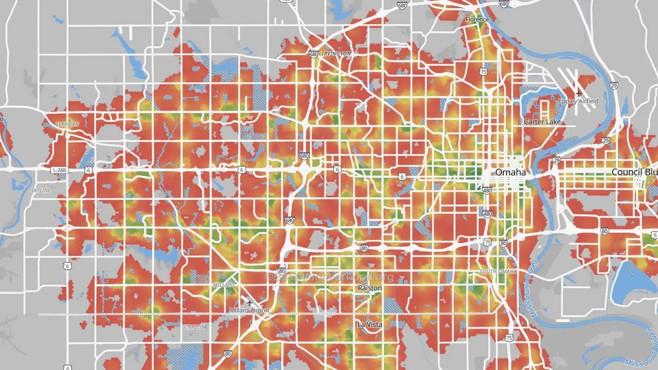 Walk Grade map of Omaha, NE, walkable areas in green and car-dependent areas in red