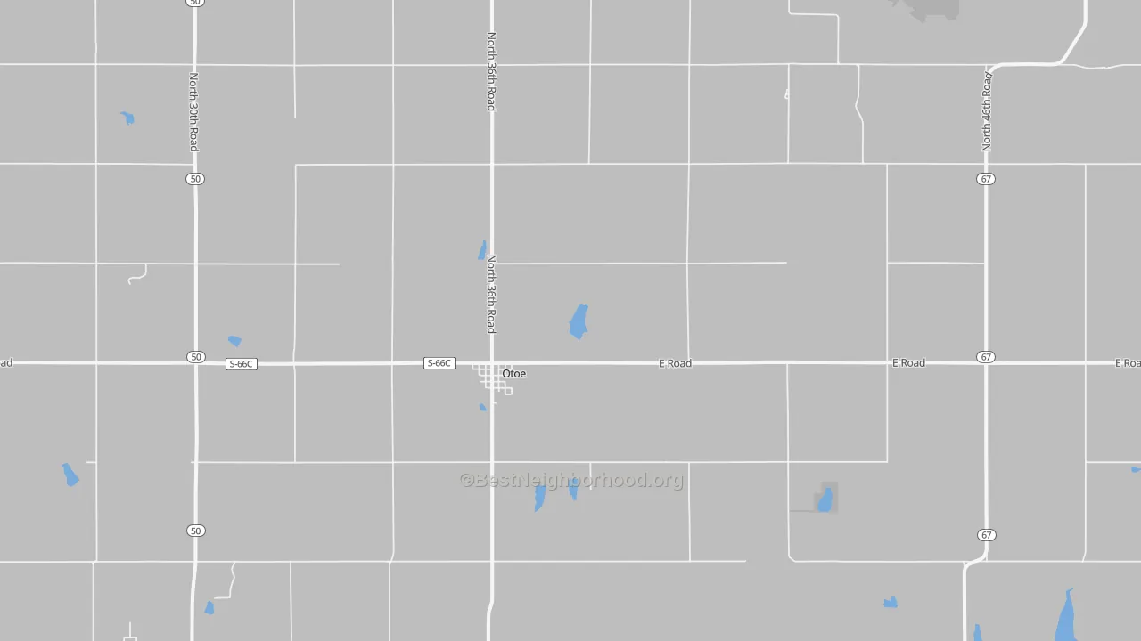 Walk Grade map of Otoe, NE, walkable areas in green and car-dependent areas in red