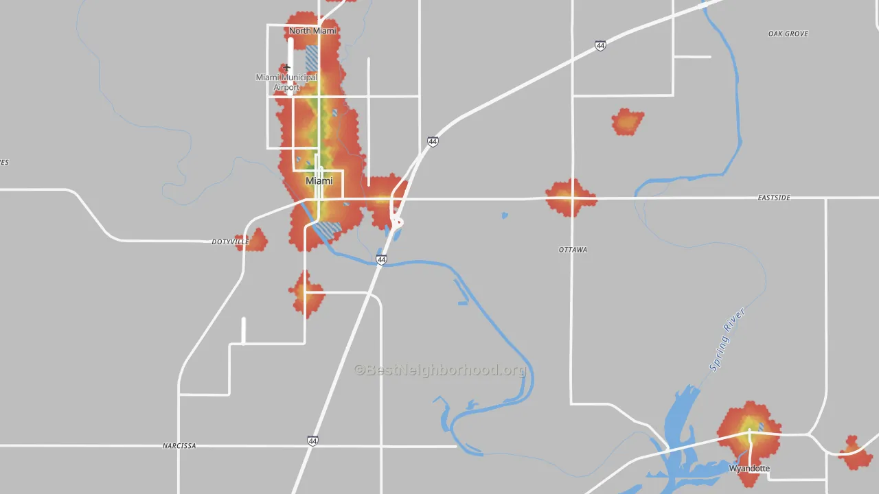 Walk Grade map of Ottawa County, OK, walkable areas in green and car-dependent areas in red