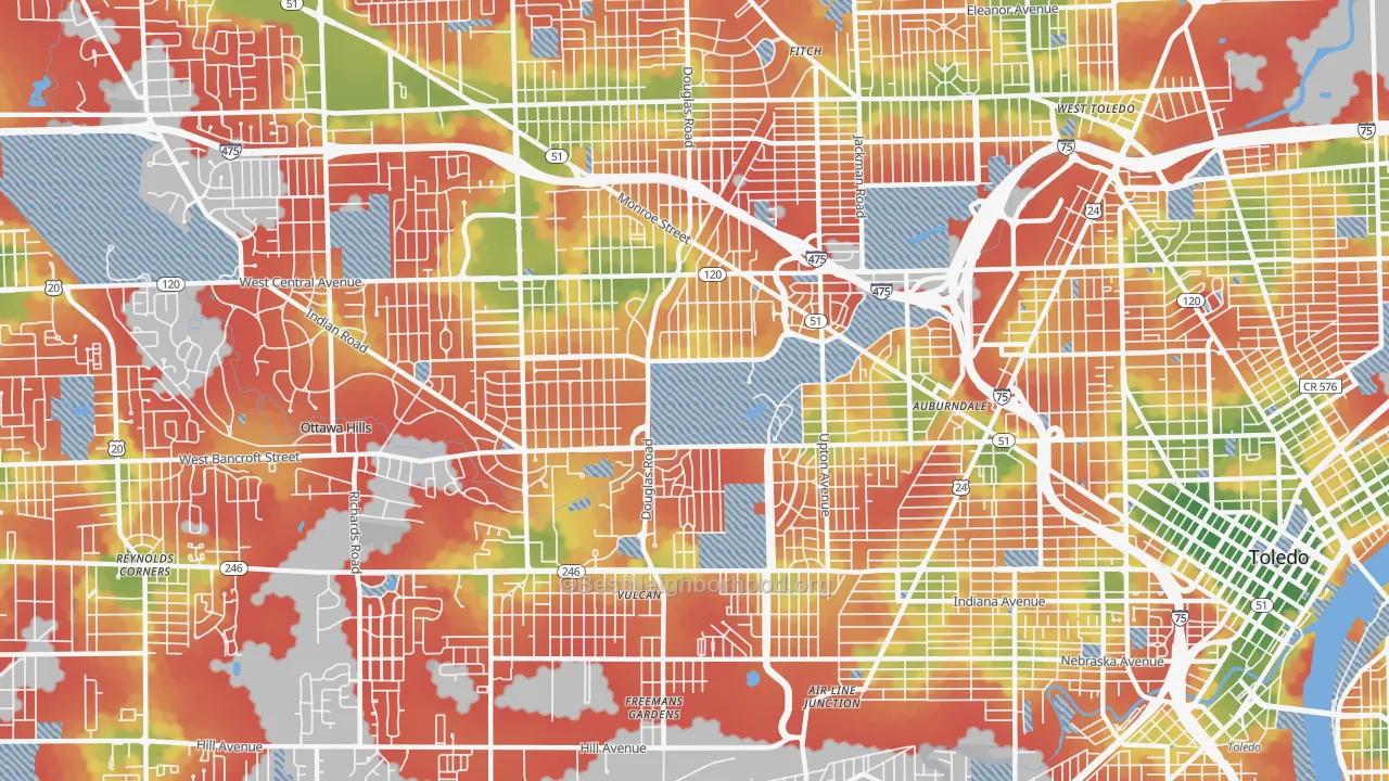 Walk Grade map of Ottawa, Toledo, OH, walkable areas in green and car-dependent areas in red