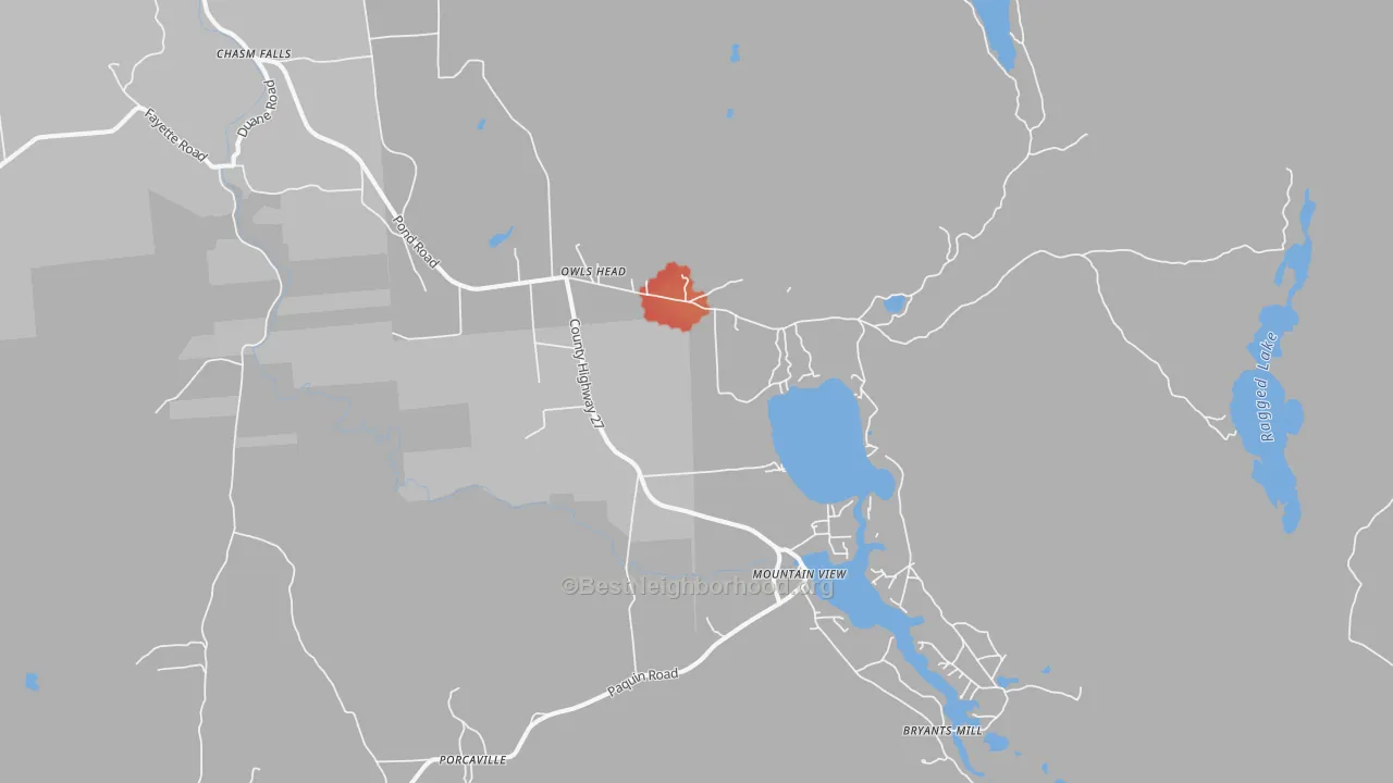 Walk Grade map of Owls Head, NY, walkable areas in green and car-dependent areas in red