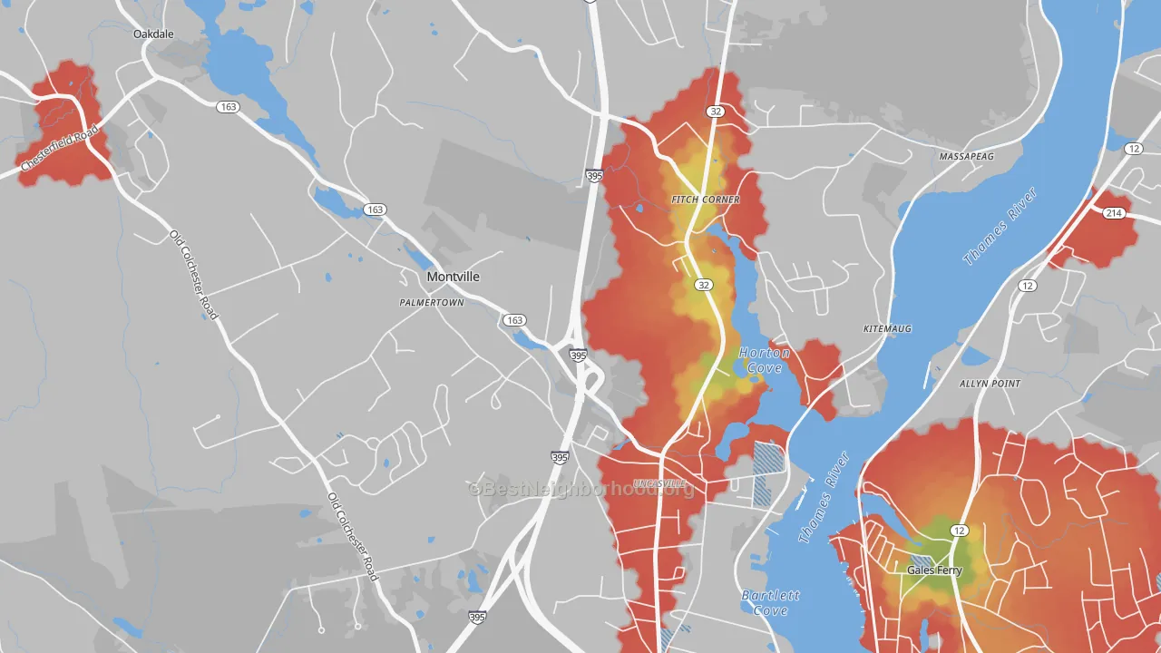 Walk Grade map of Oxoboxo River, CT, walkable areas in green and car-dependent areas in red