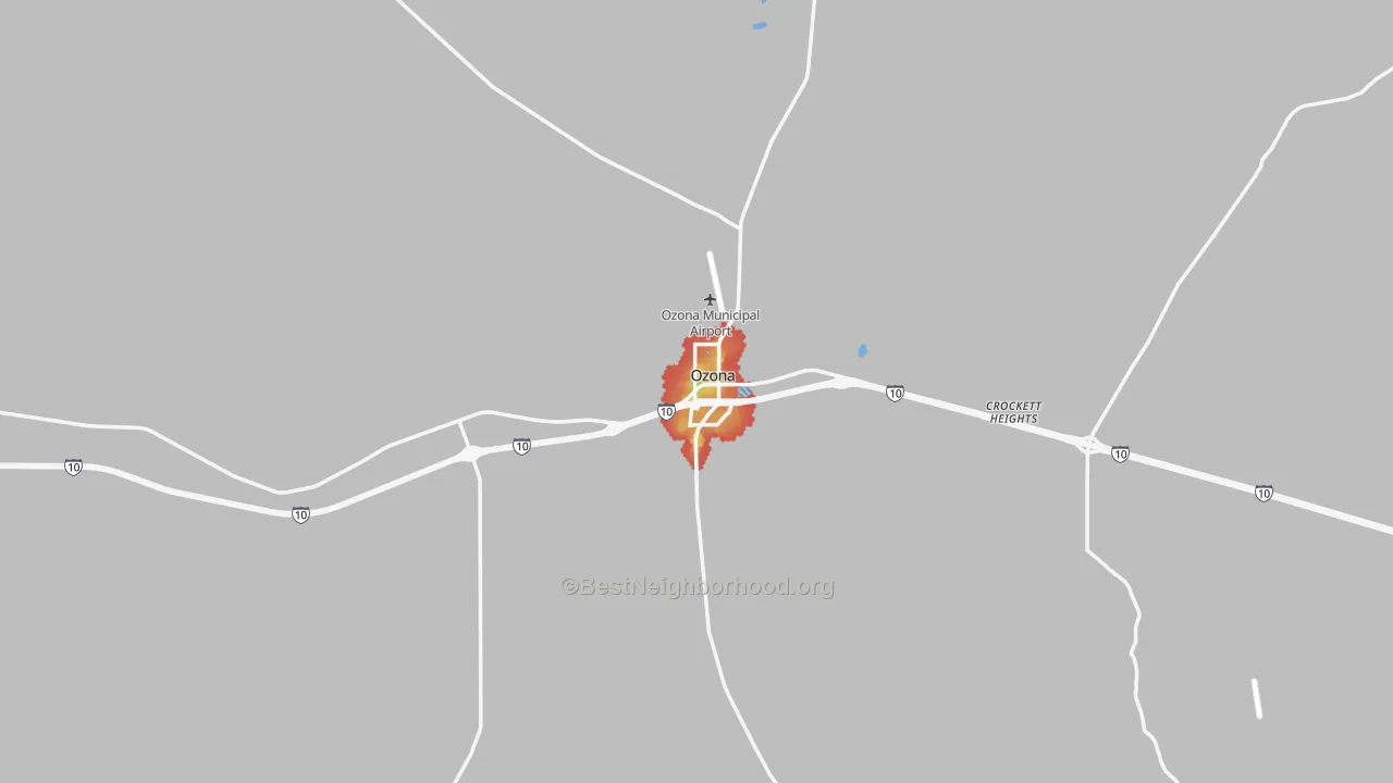 Walk Grade map of Ozona, TX, walkable areas in green and car-dependent areas in red
