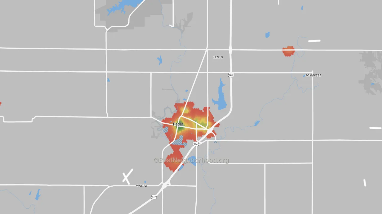Walk Grade map of Paola, KS, walkable areas in green and car-dependent areas in red