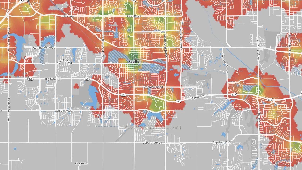 Walk Grade map of Papillion, NE, walkable areas in green and car-dependent areas in red