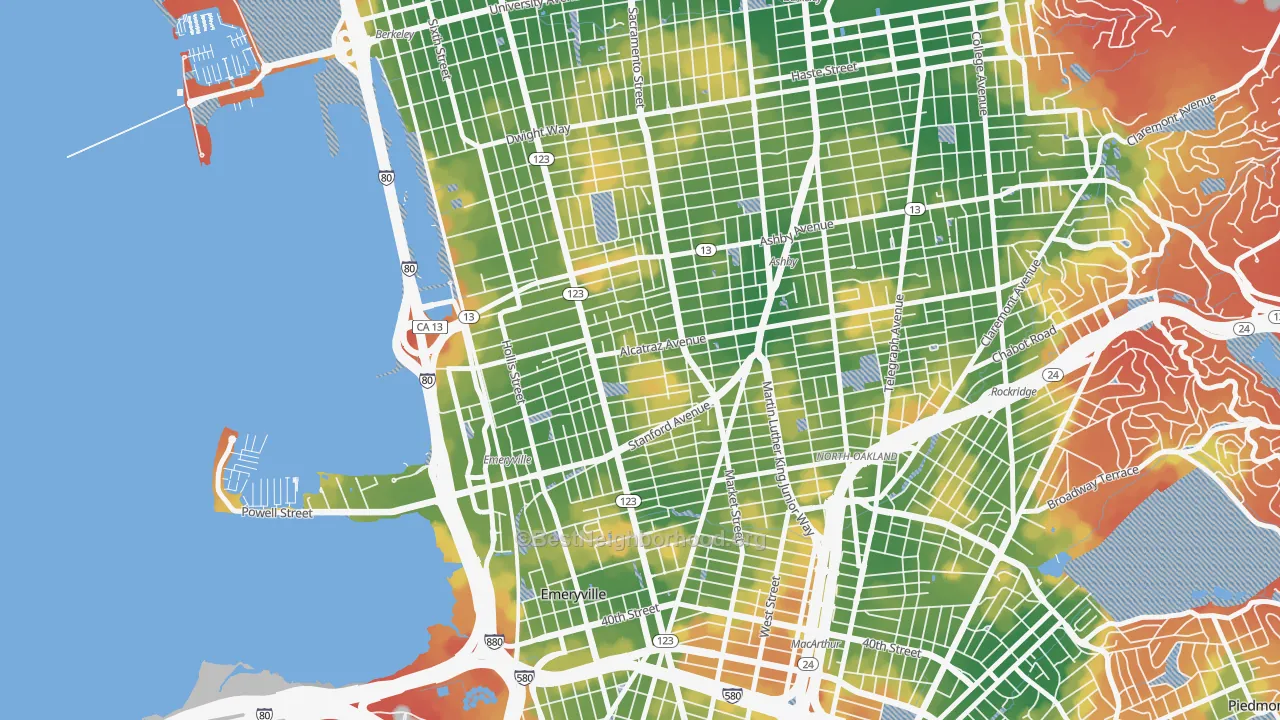 Walk Grade map of Paradise Park, Emeryville, CA, walkable areas in green and car-dependent areas in red